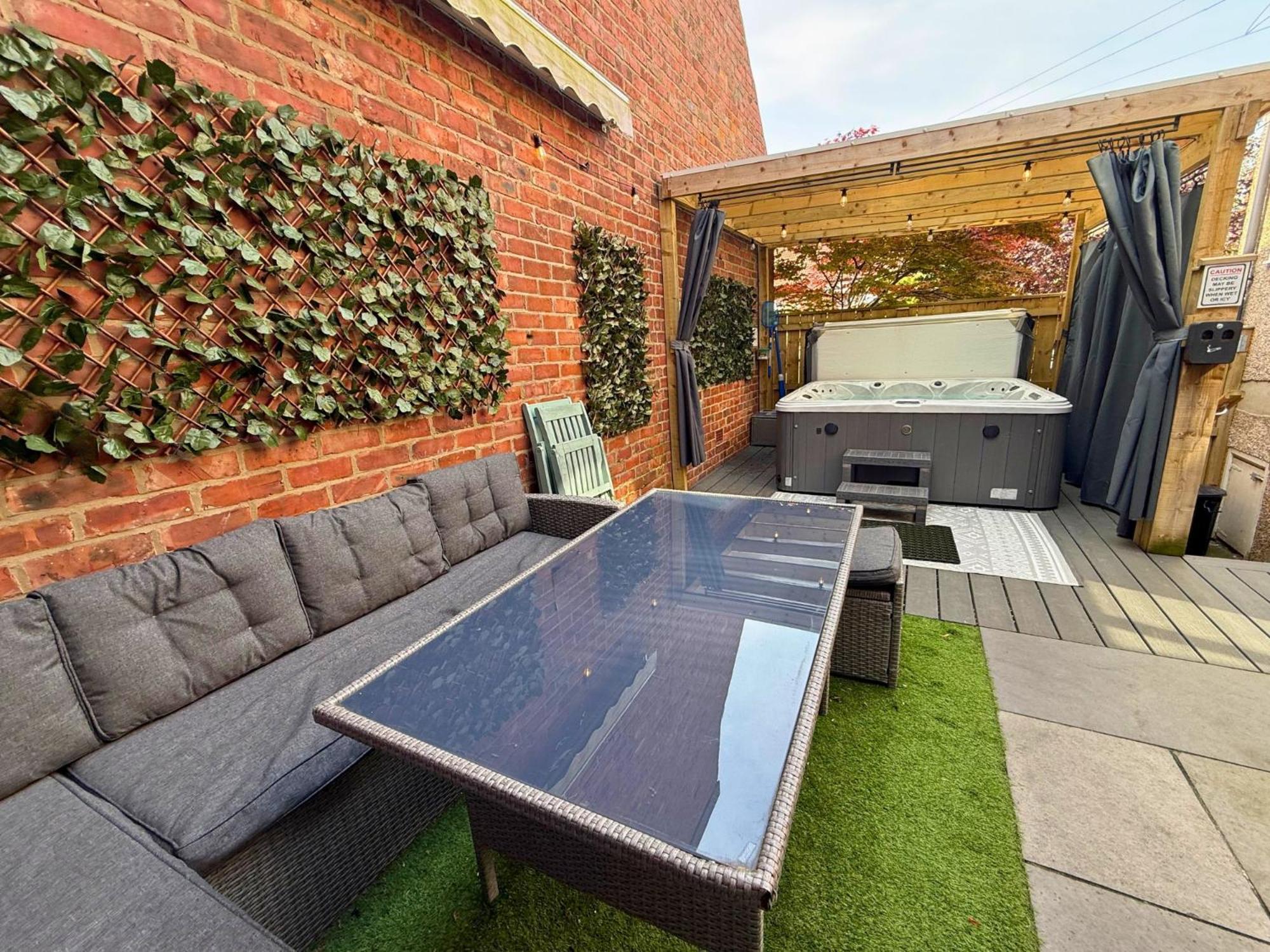 Jesmond Hot Tub, Free Parking, Near Shops & Restaurants, Location 1M To City מראה חיצוני תמונה
